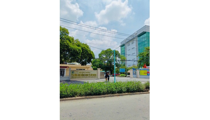Nhà MT 4 tầng Phước Bình , gần CĐ Kinh tế Đối Ngoại , HXH ,100m2 ,7 phòng, dòng tiền